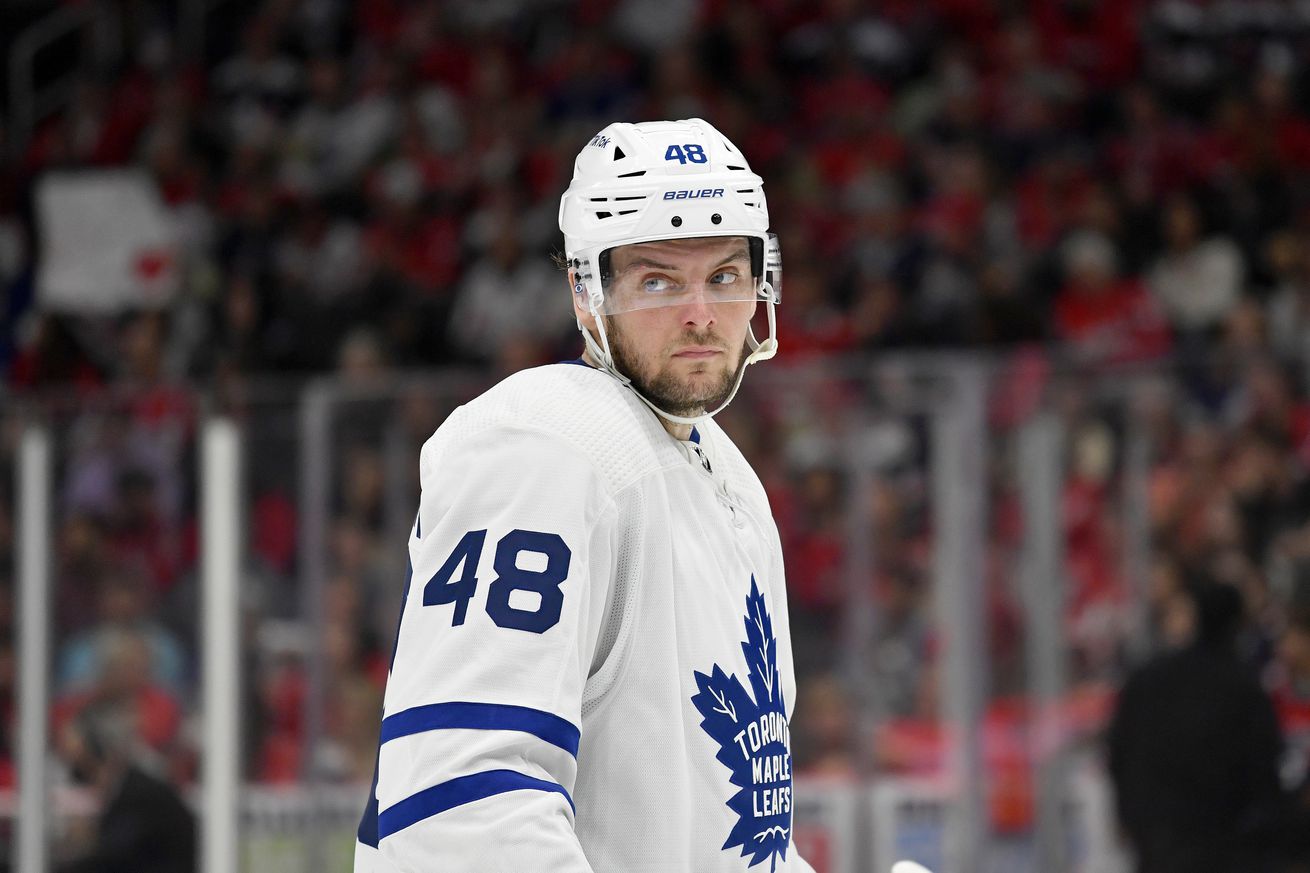 NHL: APR 24 Maple Leafs at Capitals