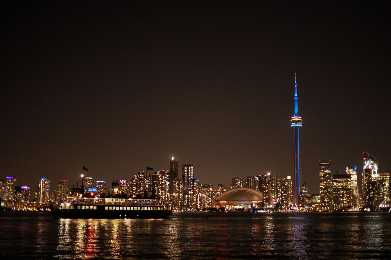 A view of Toronto’s city skyline at night...