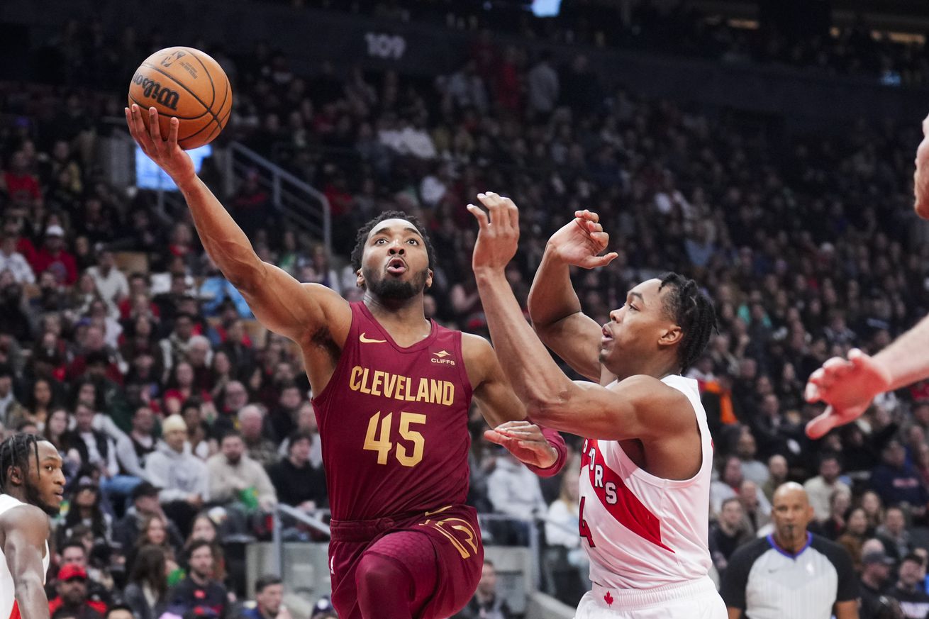 Cleveland Cavaliers v Toronto Raptors