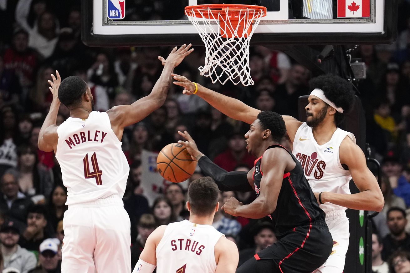 Cleveland Cavaliers v Toronto Raptors