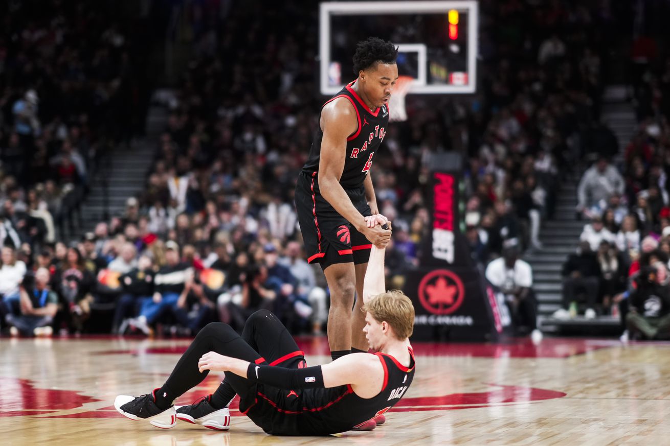 Cleveland Cavaliers v Toronto Raptors