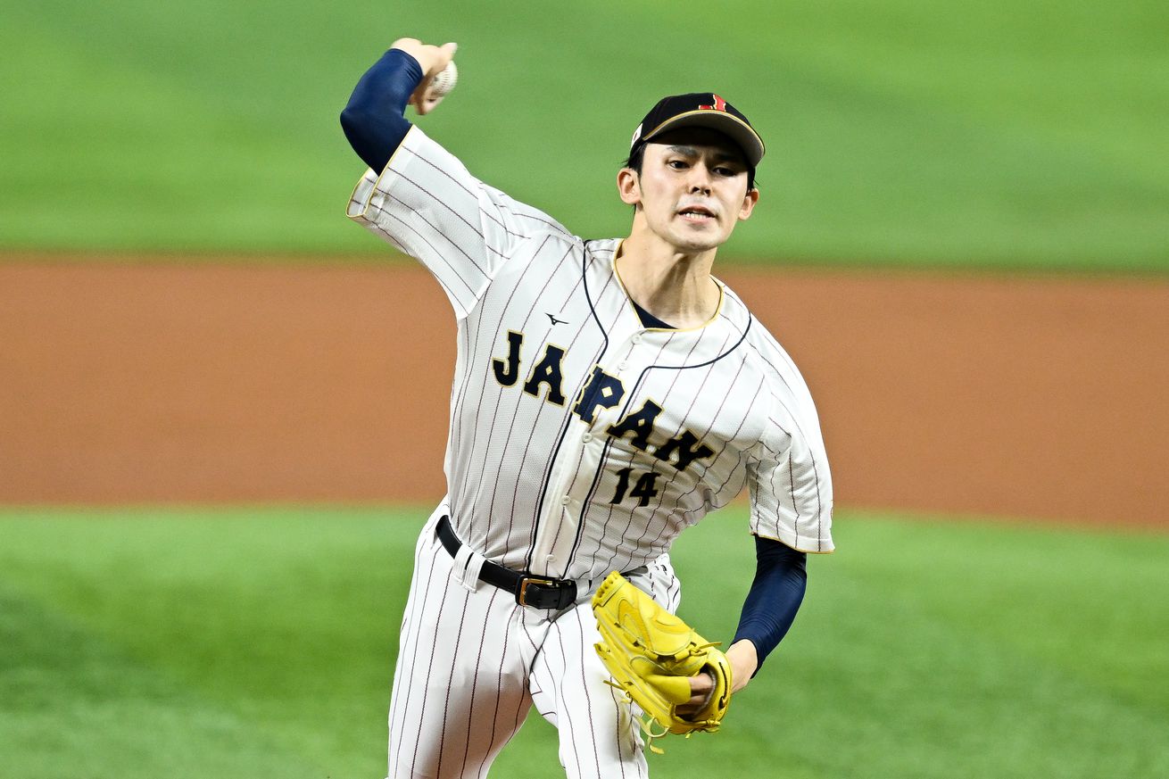 World Baseball Classic Semifinals: Mexico v Japan